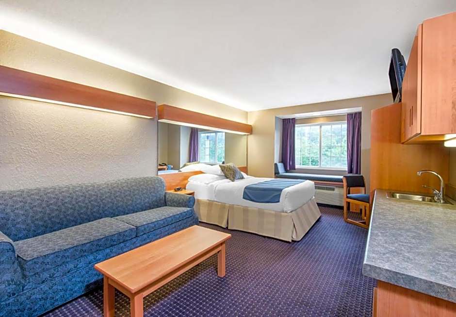 Microtel Inn & Suites By Wyndham Hazelton/Bruceton Mills