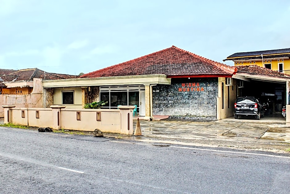 OYO 92447 Wisma Mustika Syariah