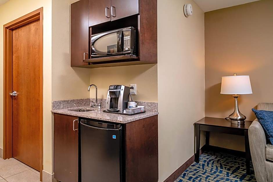 Holiday Inn Express & Suites Lebanon By IHG
