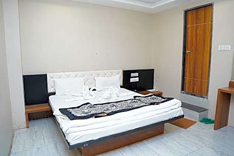 HOTEL GRAND SHIVAM