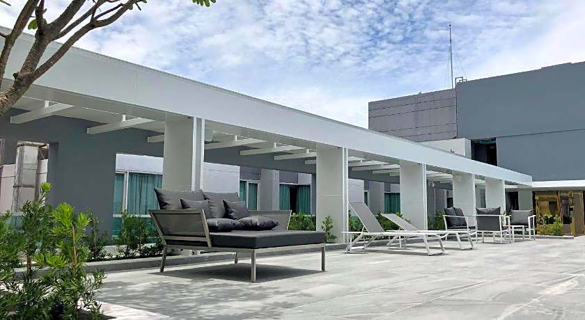 Crystal Hotel Hat Yai