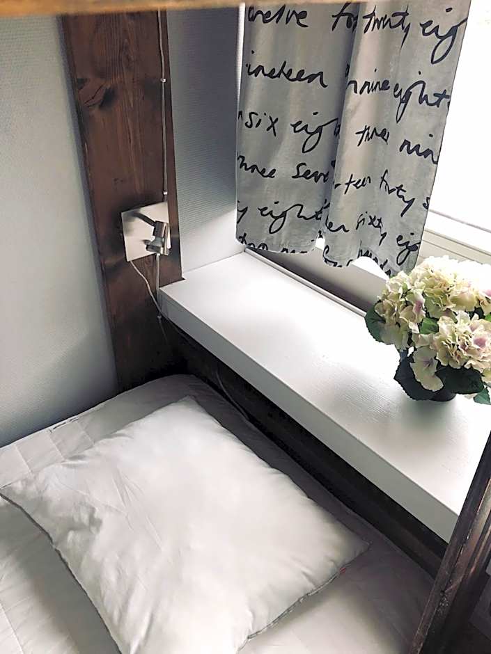 Foto 1 dari 4 — Quadruple Room