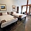 The Nalaya Hotel & Resto