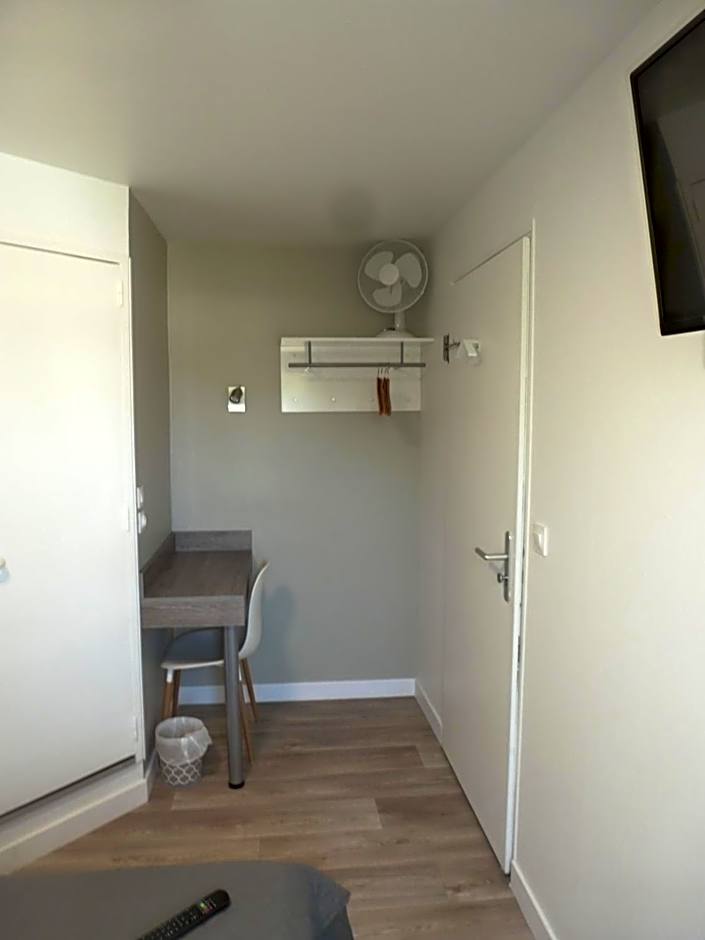 Le 81 HOTEL