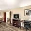 Quality Inn & Suites Quincy - Downtown