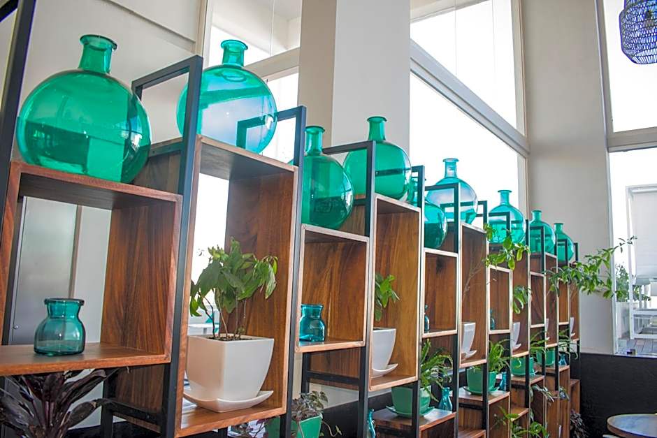 Square Small Luxury Hotel