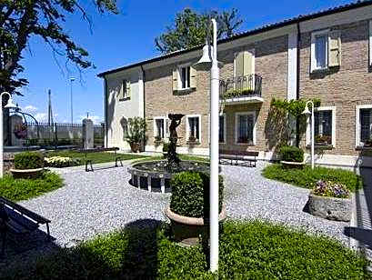 Relais Villa Roncuzzi