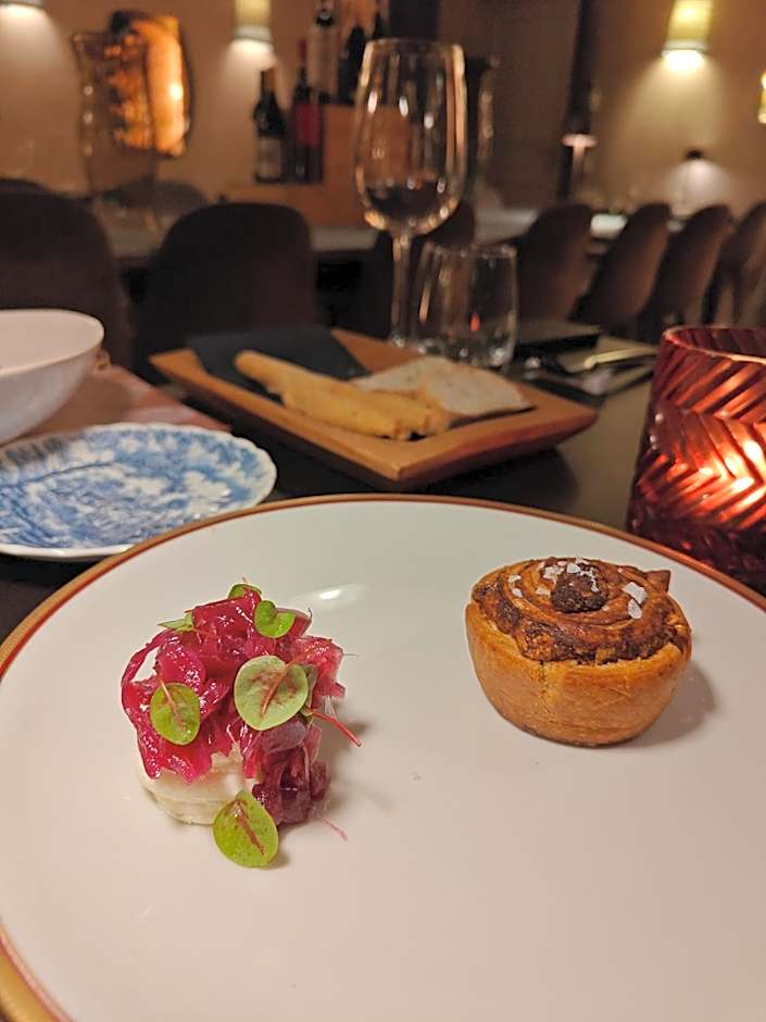 Dandelion Como Suites & Park