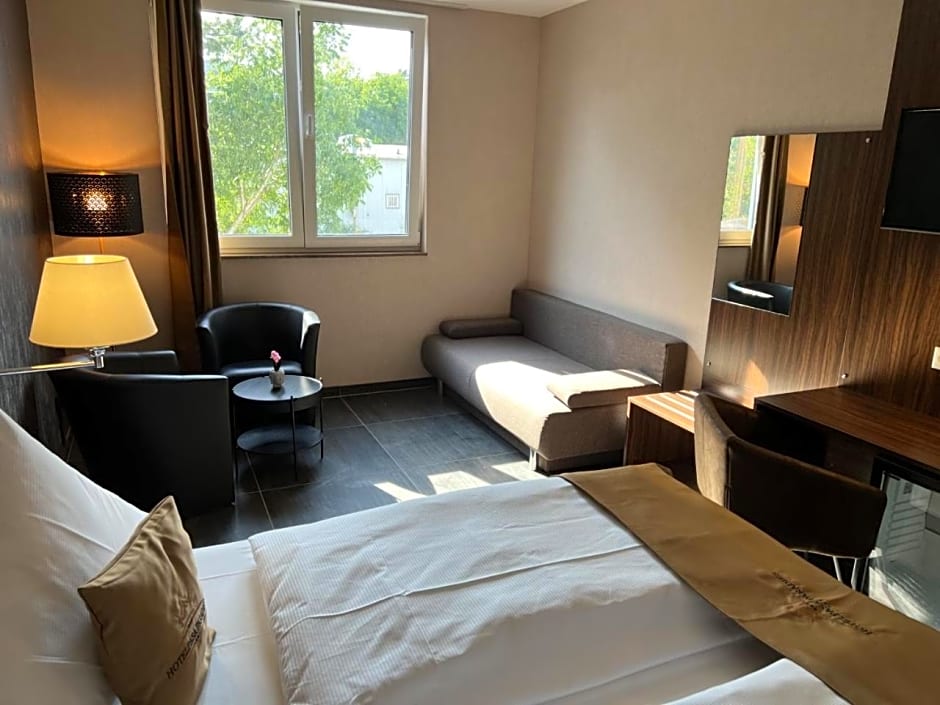 Hotel Pasa Paradies KOSTENLOSE PARKPLÄTZE
