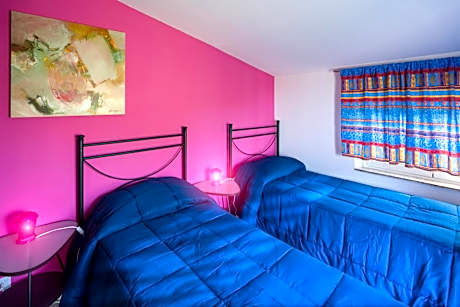 Twin Room with Private Bathroom