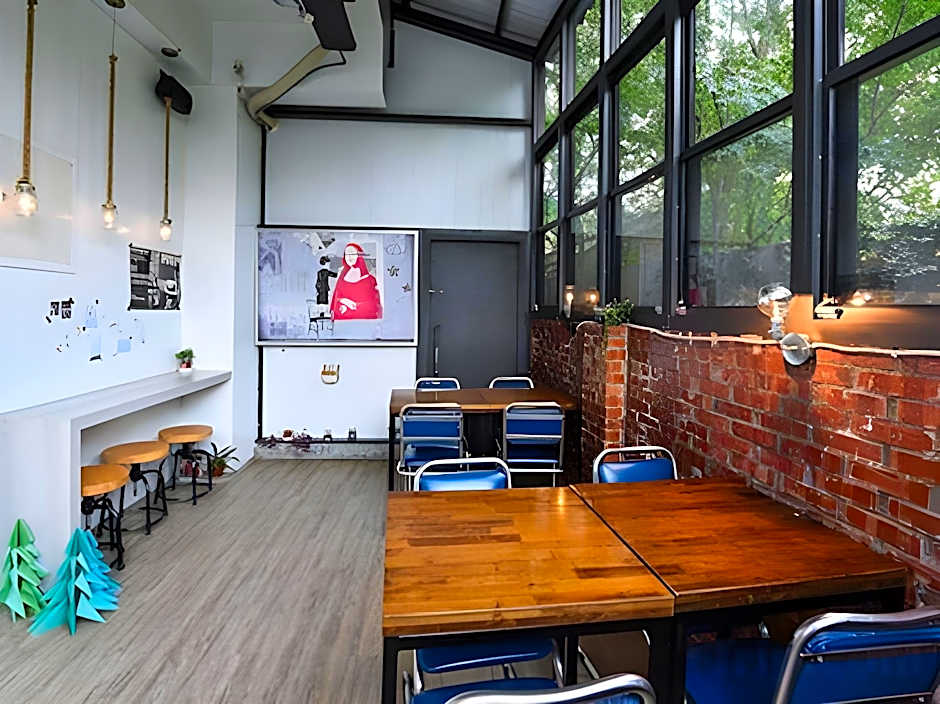 Prince To Travel Hotel