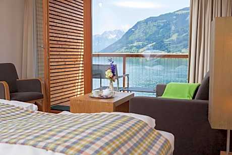 Comfort Double Room with Lake Access