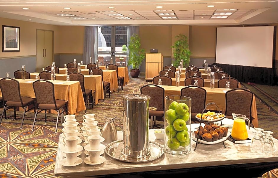 DoubleTree Suites By Hilton Hotel Austin