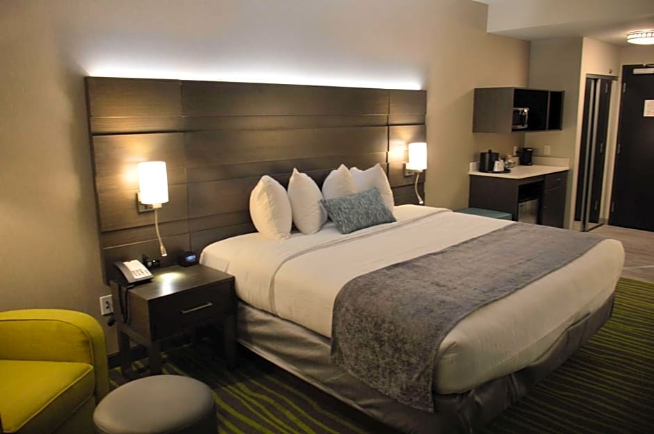 Best Western Plus Prien Lake Inn & Suites