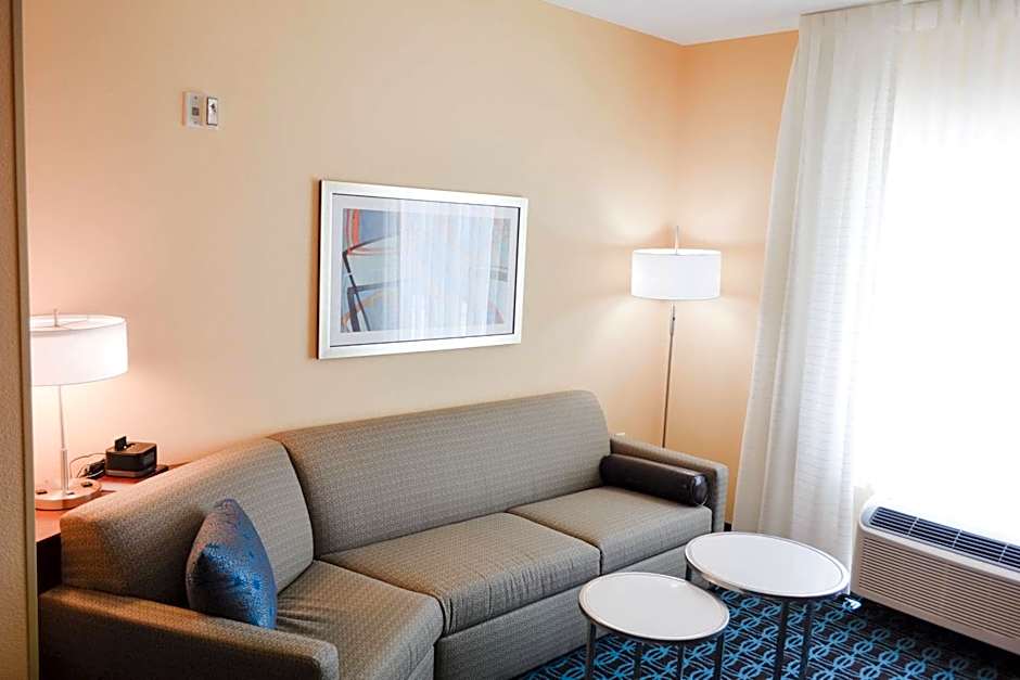 Fairfield Inn & Suites by Marriott San Antonio Brooks City Base