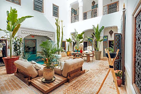 Kenzara Suites & Pool, Your private escape