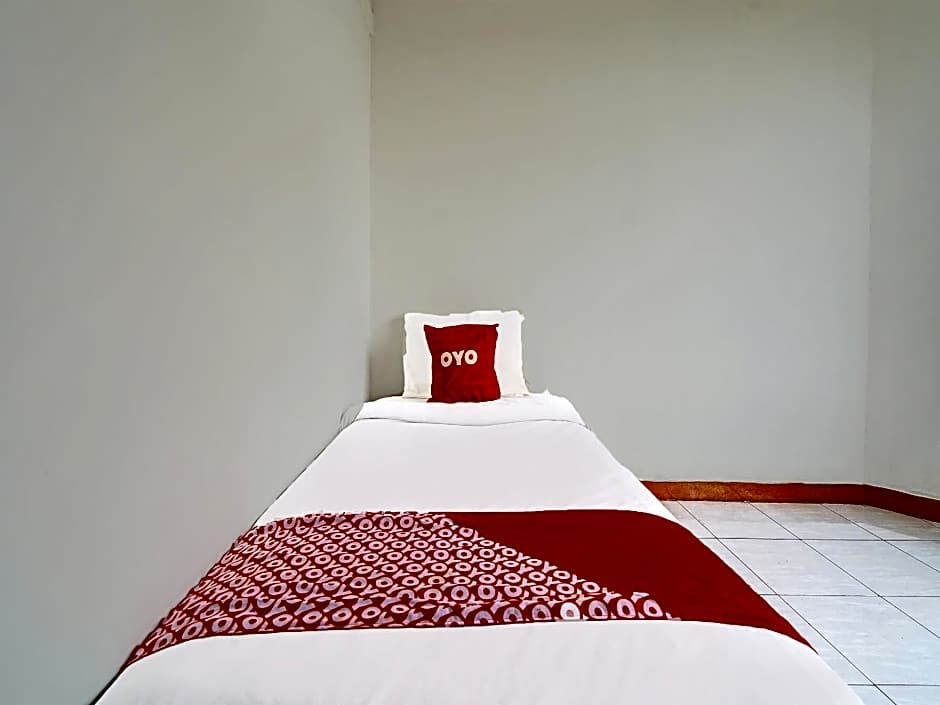 Super OYO Capital O 91810 Hotel Balebat 2