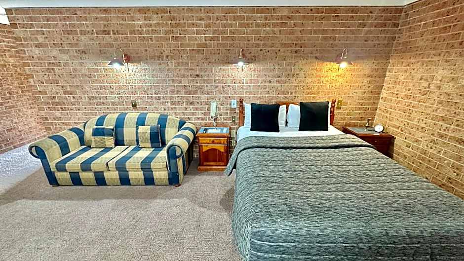 Golden Grain Motor Inn