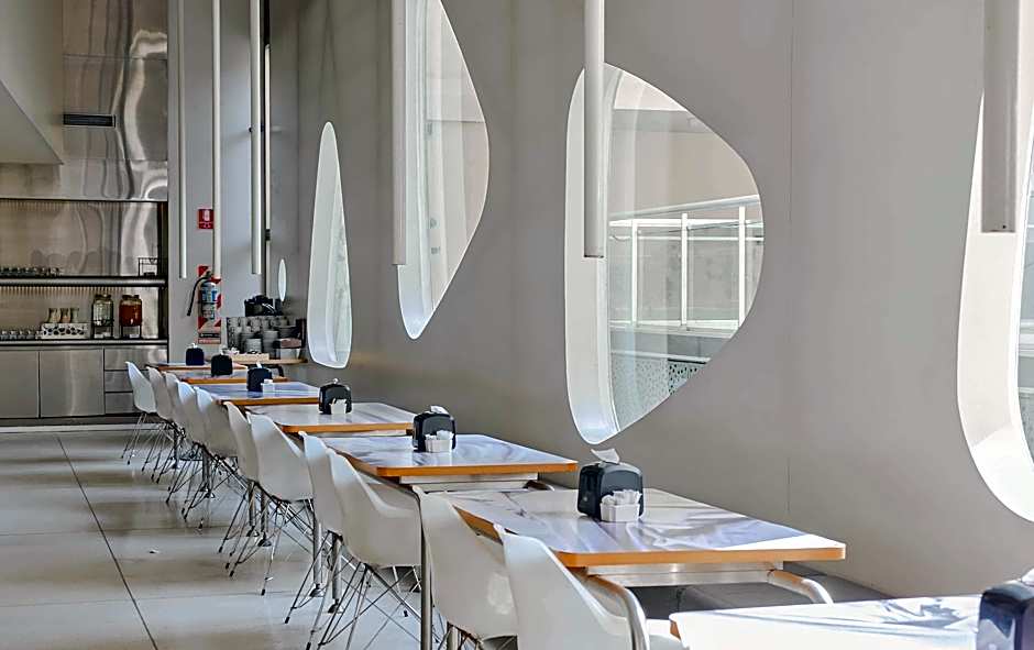 Dazzler by Wyndham Buenos Aires Recoleta