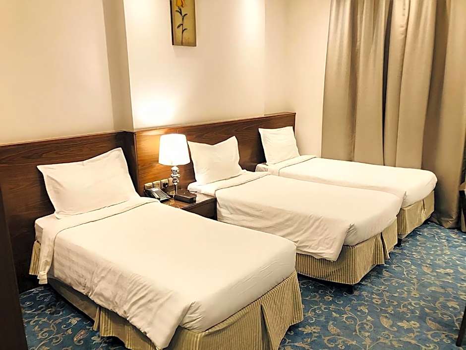 Zaha Al Munawara Hotel