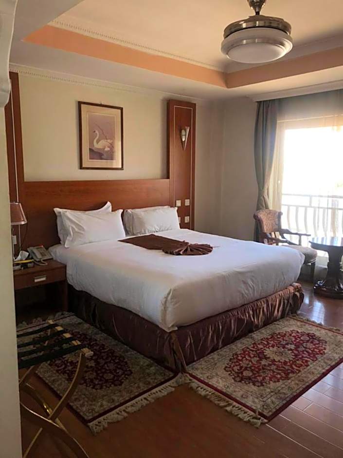 Emmad Furnished Hotel