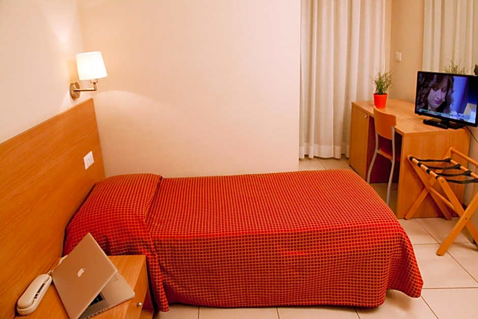 Hotel Majorca sul Mare in centro a Riccione con Area Fitness