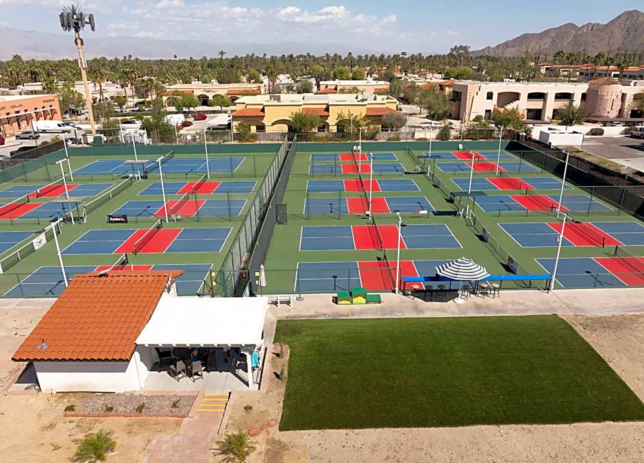 Embassy Suites by Hilton Palm Desert