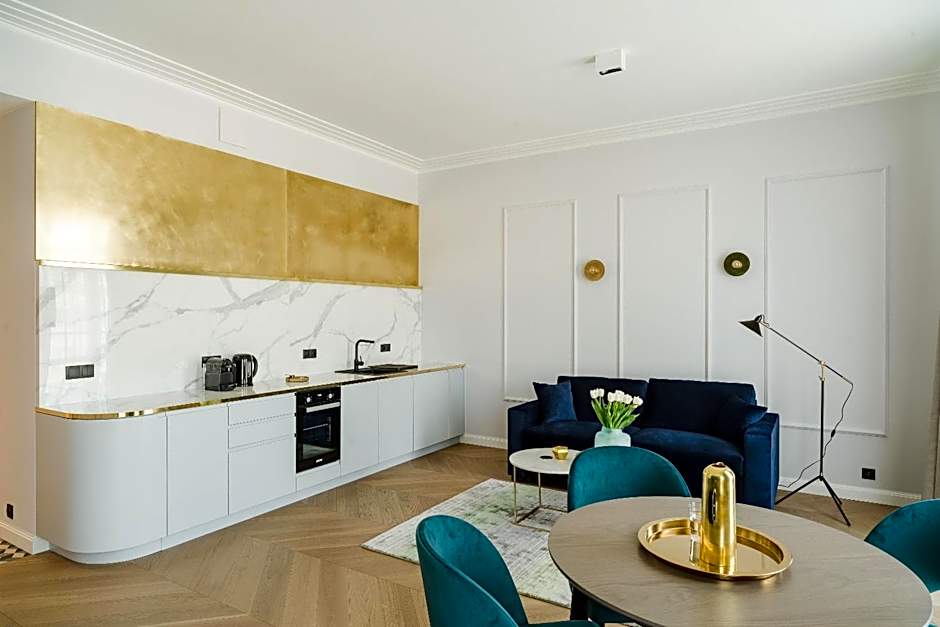 No.4 Residence