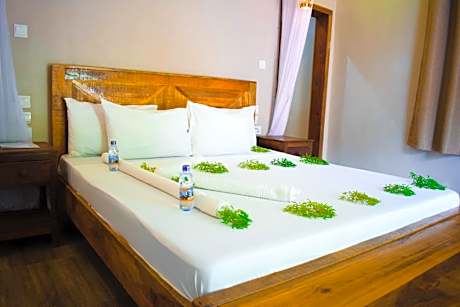 Double Room with Pool View