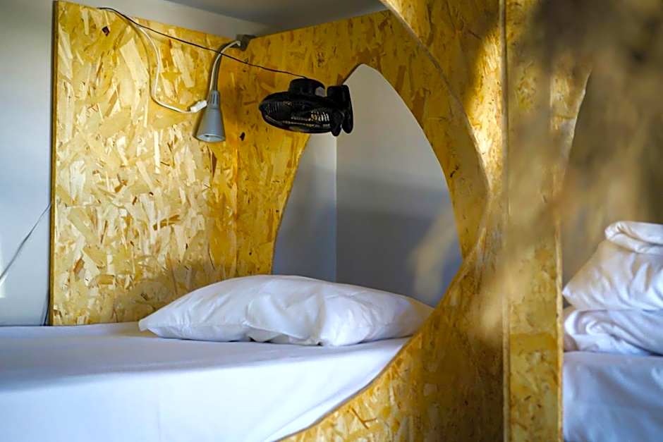 HI Arrifana Destination Hostel