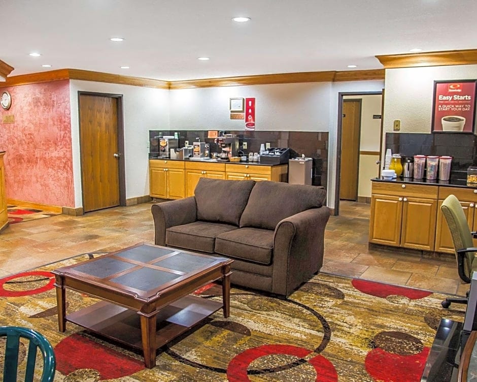 Econo Lodge Cedar Rapids South