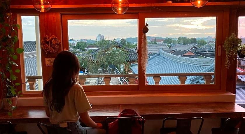 Laon Hanok Gguljam