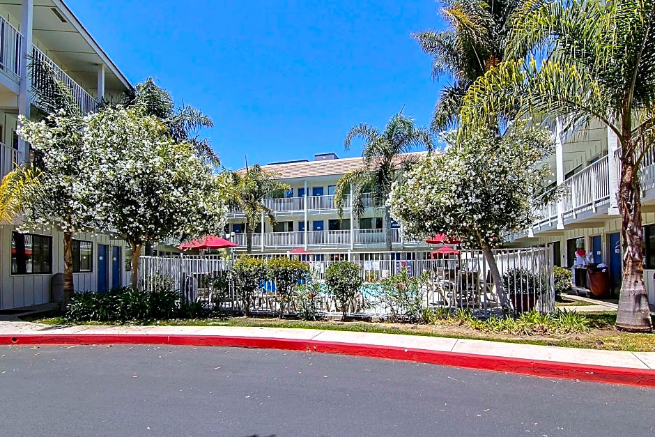 Motel 6-Carpinteria, CA - Santa Barbara - North