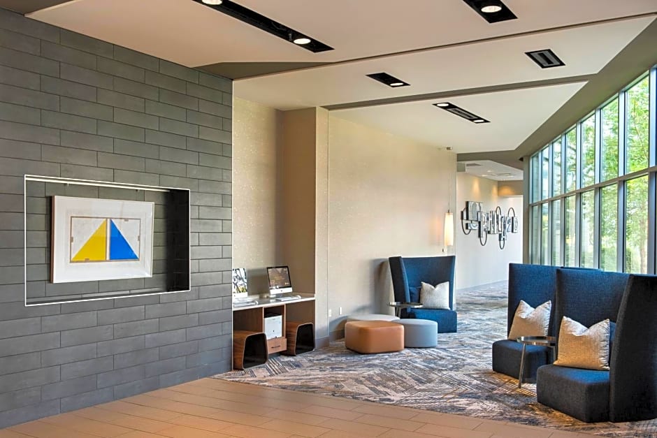 Courtyard by Marriott Philadelphia South at The Navy Yard