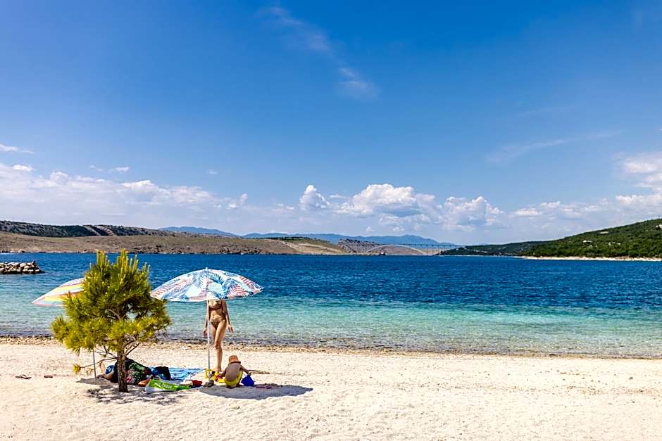 Seaside Guesthouse by JR City Apartments