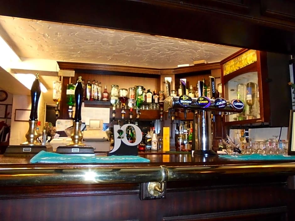 The River Don Tavern and Lodge