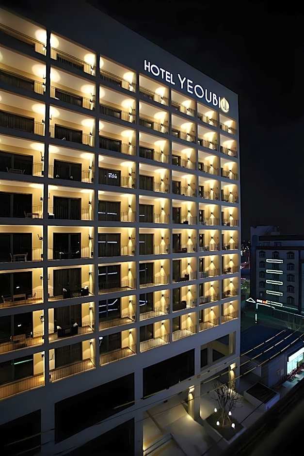 Yeoubi Hotel