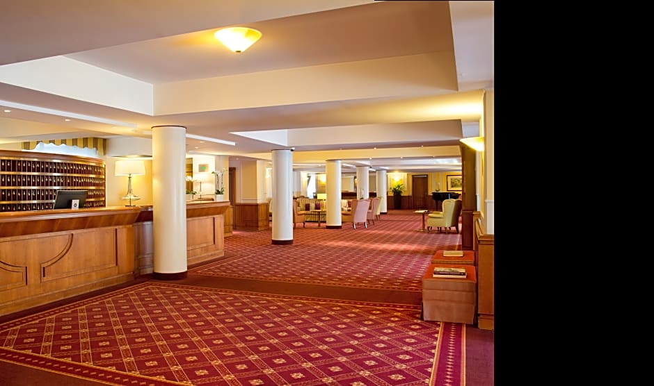 Starhotels Business Palace