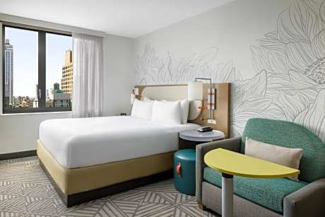 Studio King Room with City View