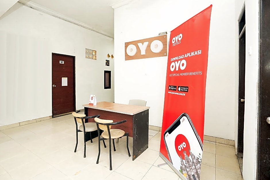 Vaccinated Staff - OYO 658 Alibaba Residence
