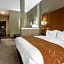 Comfort Suites University