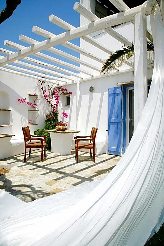 Golden Beach Studios & Suites