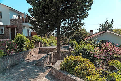 Standard Bungalow with Garden View