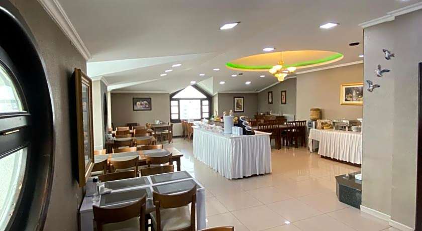 Hotel Kent Ani