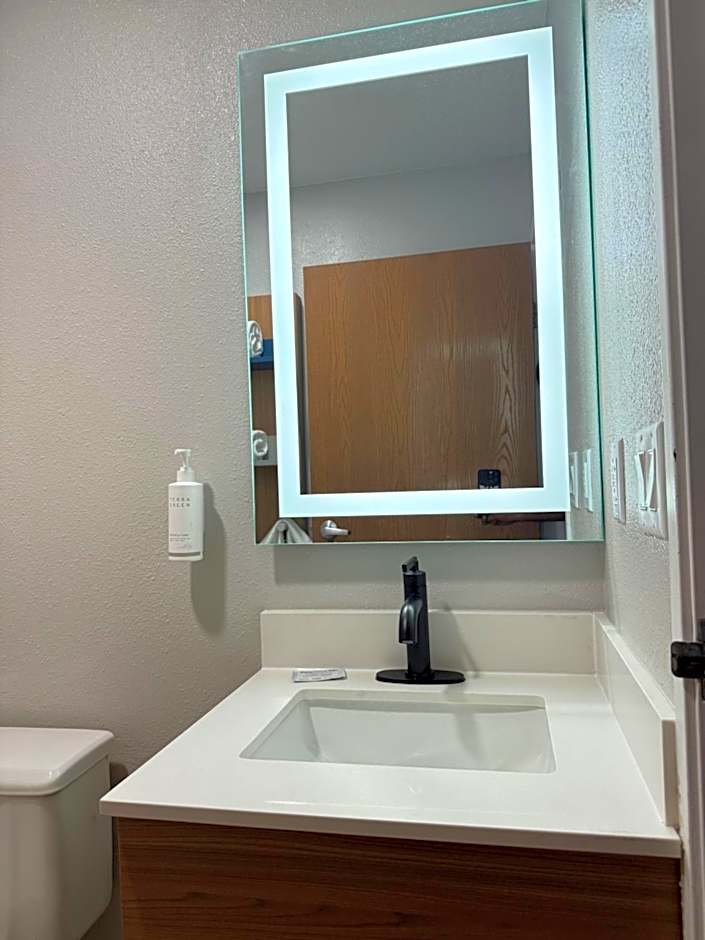 Microtel Inn & Suites By Wyndham Sioux Falls