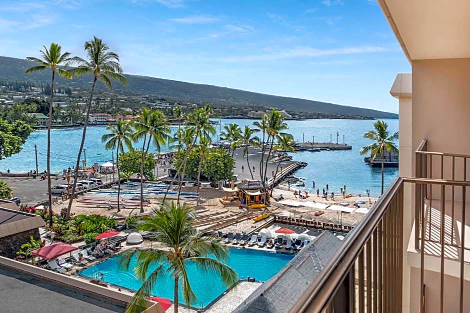 Courtyard by Marriott King Kamehameha's Kona Beach Hotel