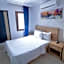 Ados Hotel