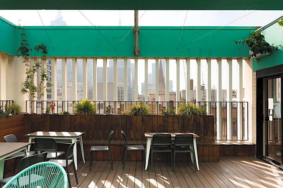 Flinders Backpackers