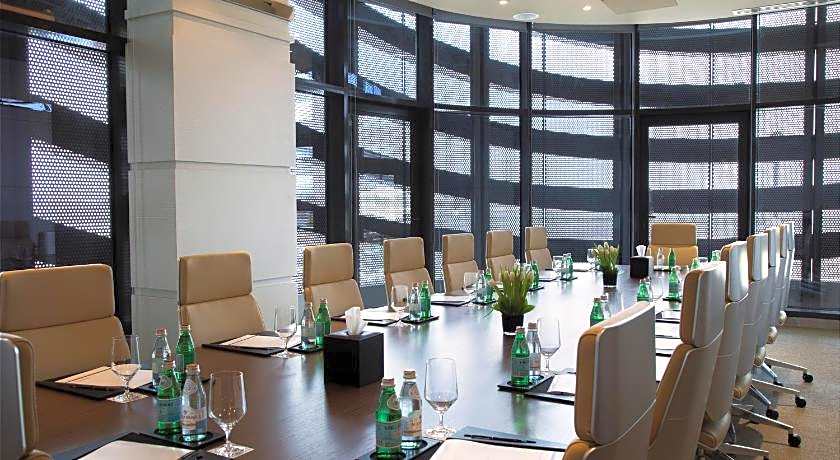 Pearl Rotana Capital Centre