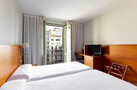 DOUBLE OR TWIN ROOM